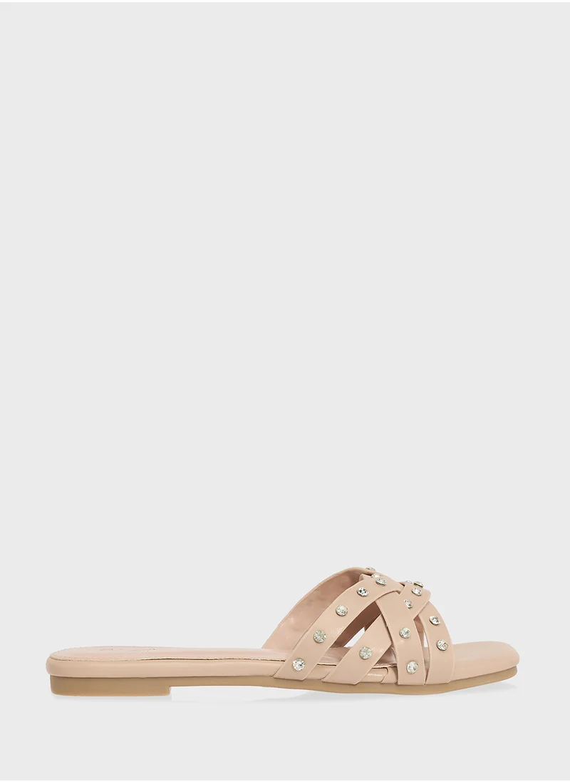 جينجر Studded Flat Sandal