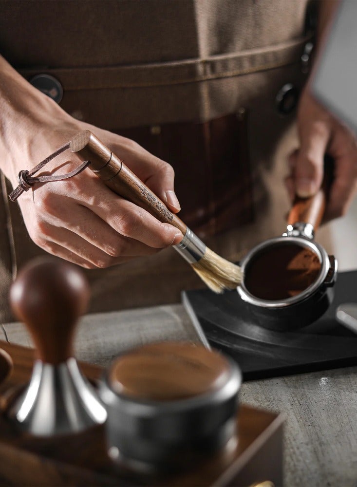 ام اتش دابيلو - ثري بومبار فرشاة تنظيف القهوة ذات الأجنحة الأسطوانية، شعيرات متينة، جسم خشبي - Image 4