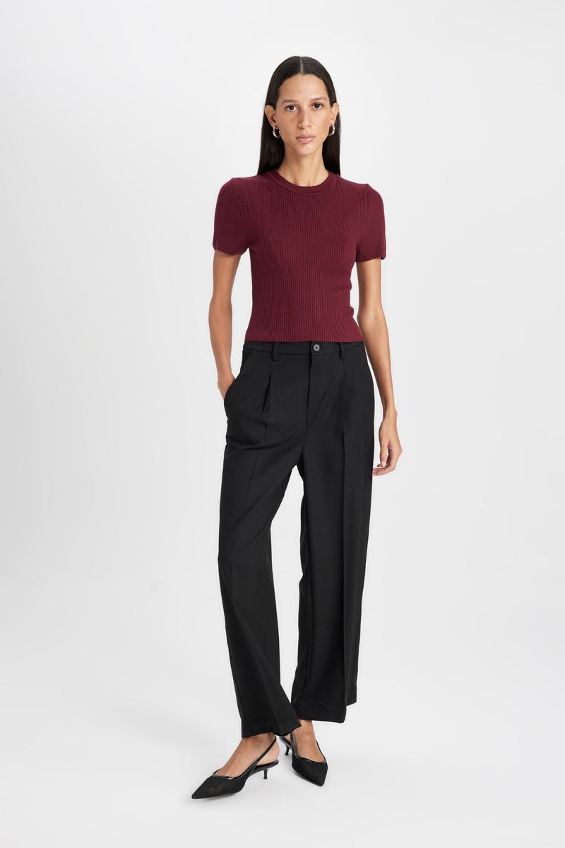 DeFacto Woman Wide Leg Pocketed High Waist Basic Classic Black Trousers - Image 4