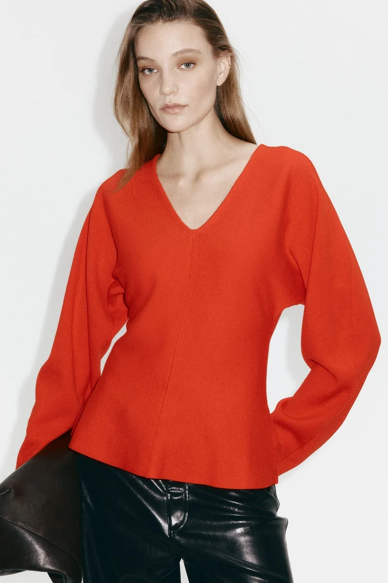 H&M Knitted V-neck top