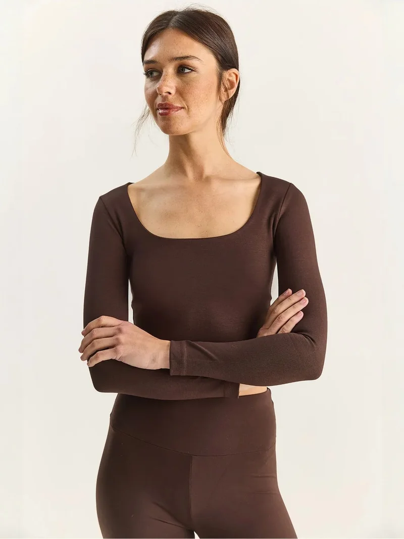 بيانكو لوتشي LUCCI Basic Crop Top