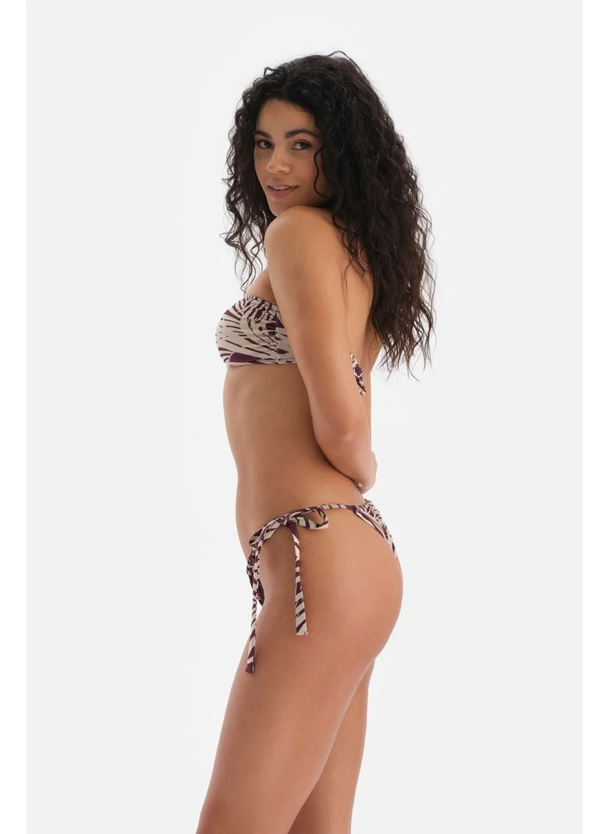 داجي Claret Red-Ecru Strapless Bikini Top
