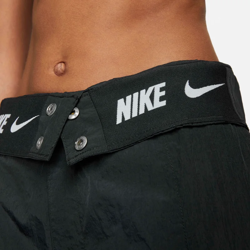 Nike black Women's Oversized High-Waisted Woven Pants for Women | Best Price UAE