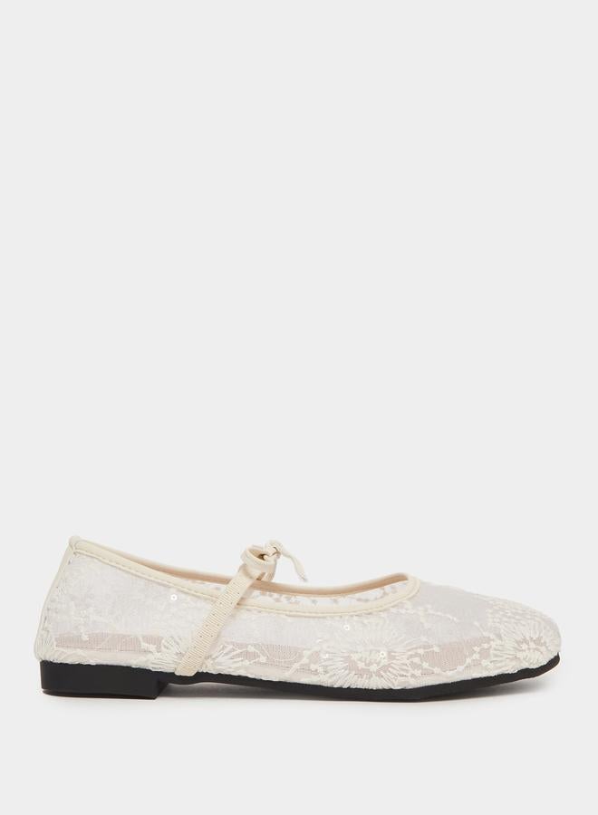 Styli Lace Slip-On Flat Ballerina - Image 1