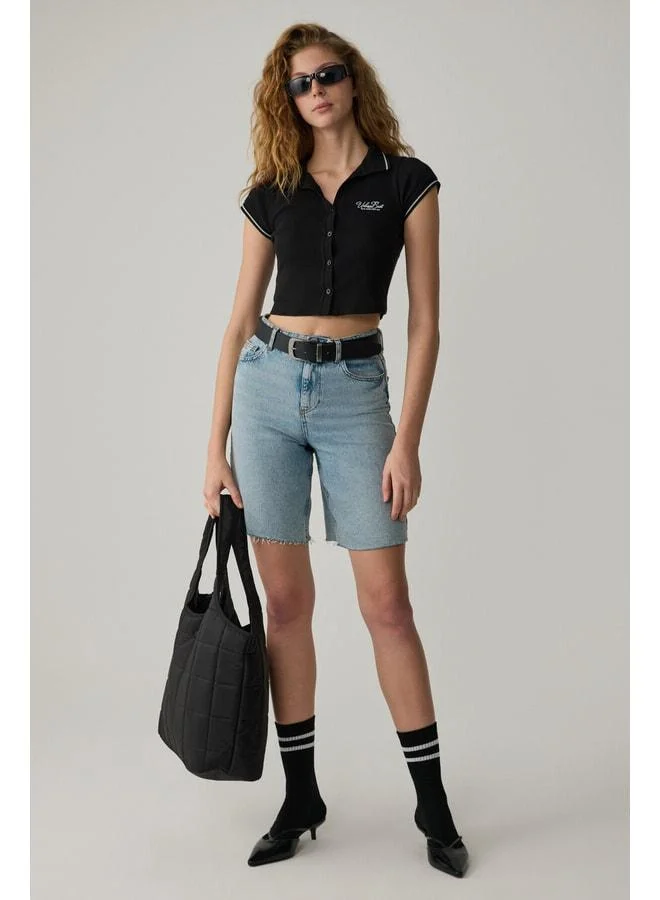 URBAN BEAT Kaela Women's Knit Polo Collar Buttoned Short Sleeve Black T-Shirt with Print Details.