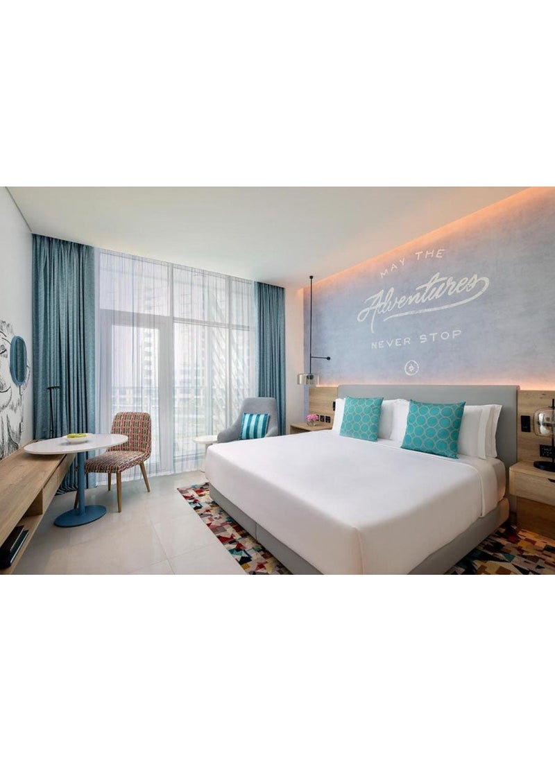 Wondergifts - Sunset Helicopter Tour & Opulent 1-Night Stay at The Palm Gift Box for Two - Over 10 Hotels Experience Gift with Free Spa gift Box - Image 1