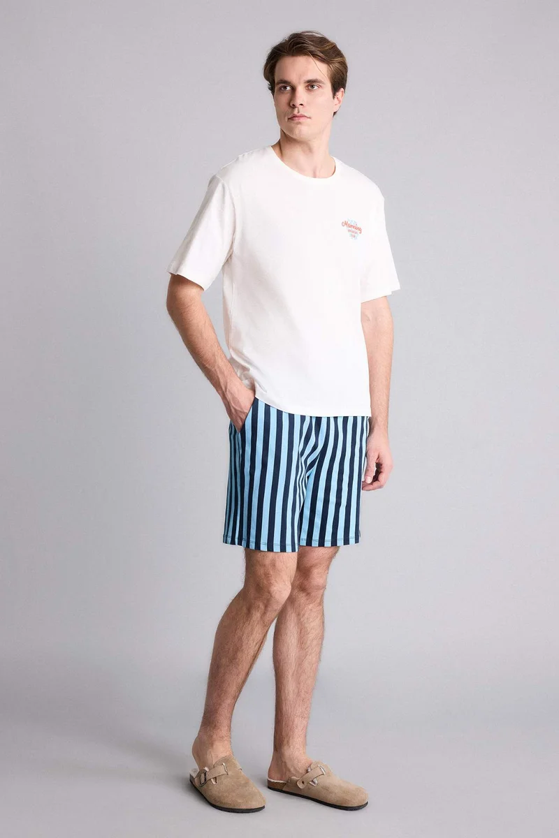 ديفاكتو Boxy Fit Printed T-Shirt Shorts 2 Piece Set
