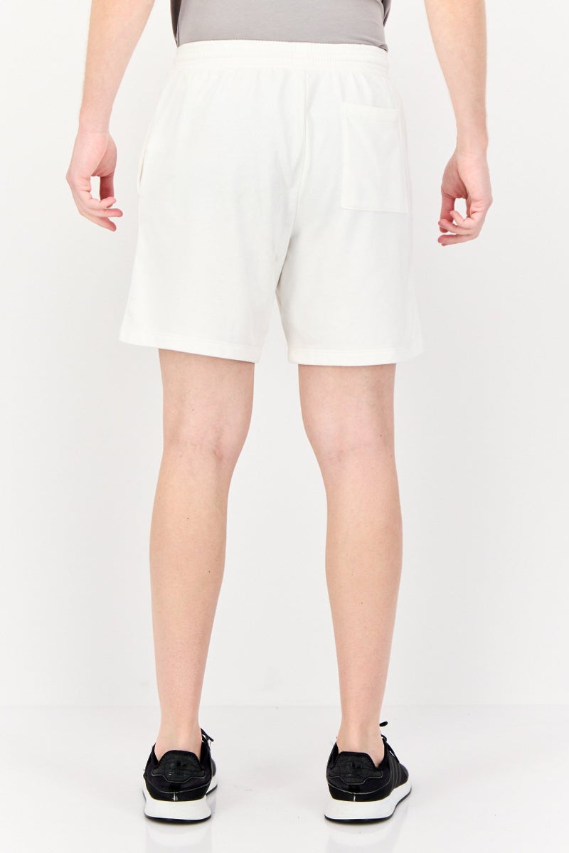 GAP Men Graphic Print Basic Shorts, White - Image 3