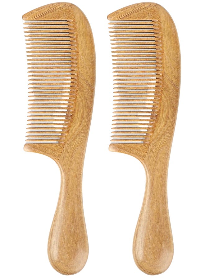 عبوة من قطعتين (2 Pack) من أمشاط فك التشابك الطبيعية 100% المصنوعة يدوياً من خشب الصندل الأخضر - مشط بأسنان دقيقة مضاد للكهرباء الساكنة | مشط خشبي برائحة خشب الصندل العطرية لتمشيط وتصفيف الشعر المبلل أو الجاف. - Image 1