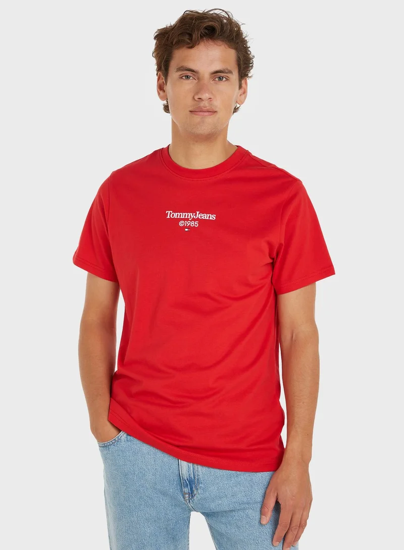 TOMMY JEANS Logo Crew Neck T-Shirt