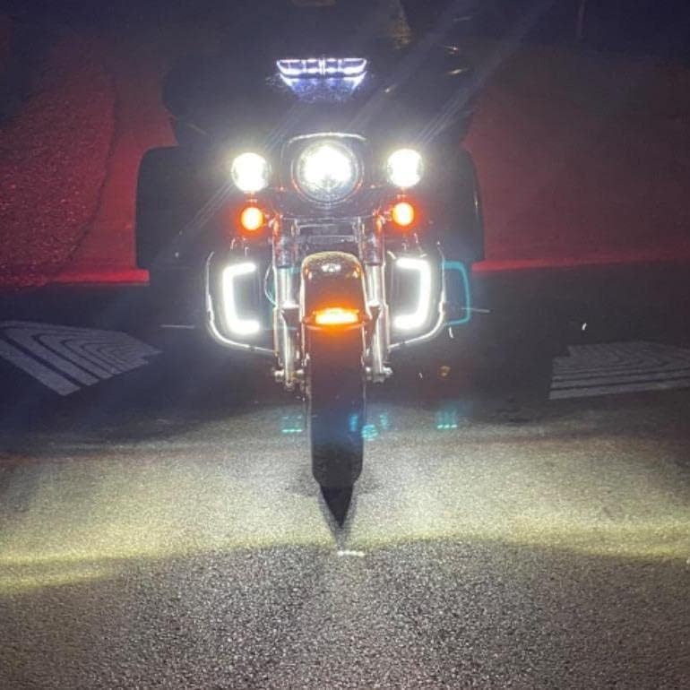 Eagle Lights SUNBURST Lower Fairing Grill LED Running Lights and Turn Signals for Harley Davidson Motorcycles - Black - Image 5