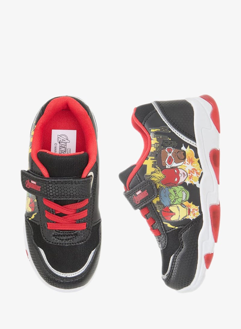 مارفل سنيكرز أولاد بطبعة أفينجرز بإضاءة وإغلاق بشريط لاصق - Image 3