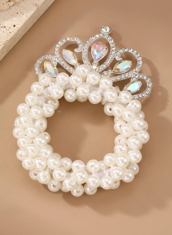 تايك تو ربطة شعر مزينة بتاج لؤلؤ