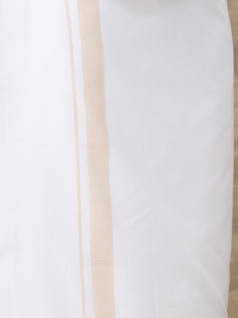 RAMRAJ COTTON رامراج كوتون قميص رجالي من مزيج القطن بأكمام كاملة بلون موحد مع حدود متناسقة ودوتي (بيج_1; 44) - Image 5