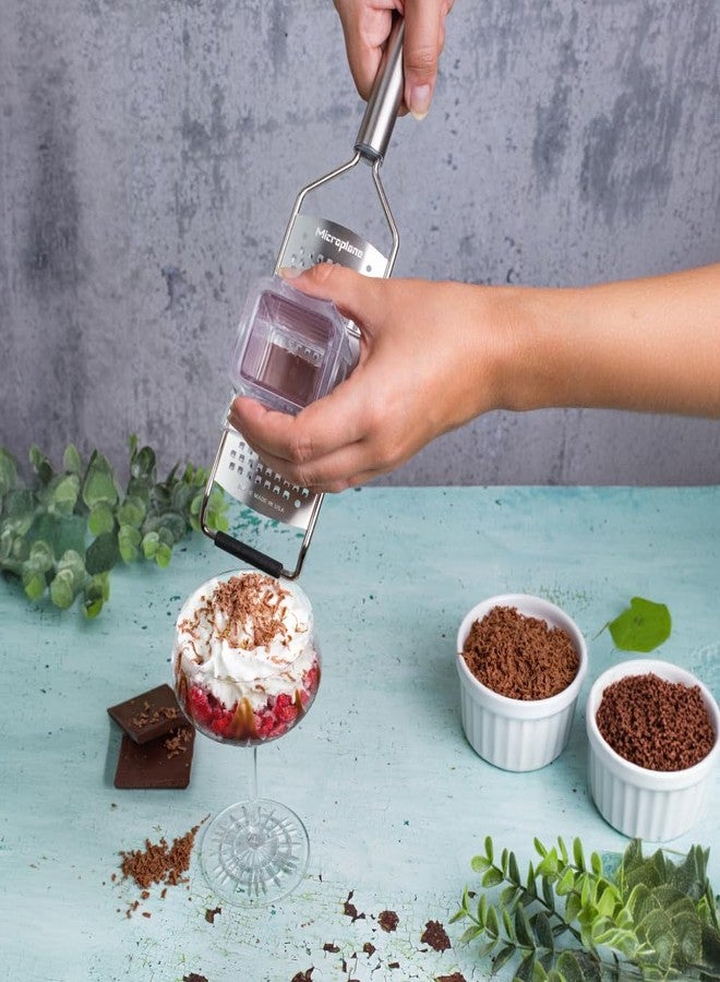 ميكروبلان مبشرة مطبخ مايكروبلين الاحترافية الجديدة ذات الشفرات الخشنة للجبن والجزر والزنجبيل وجوز الهند والمكسرات والفجل الحار، بشفرات من الفولاذ المقاوم للصدأ - صنع في الولايات المتحدة الأمريكية - Image 5