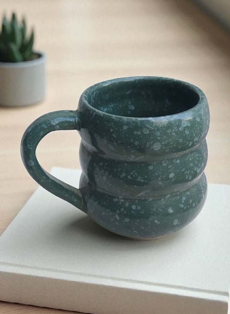 كلور زون بوتري مج من الفخار و الخزف بسعة 300 مل، كل قطعه فريده من نوعها امن داخل الميكروويف - Image 2