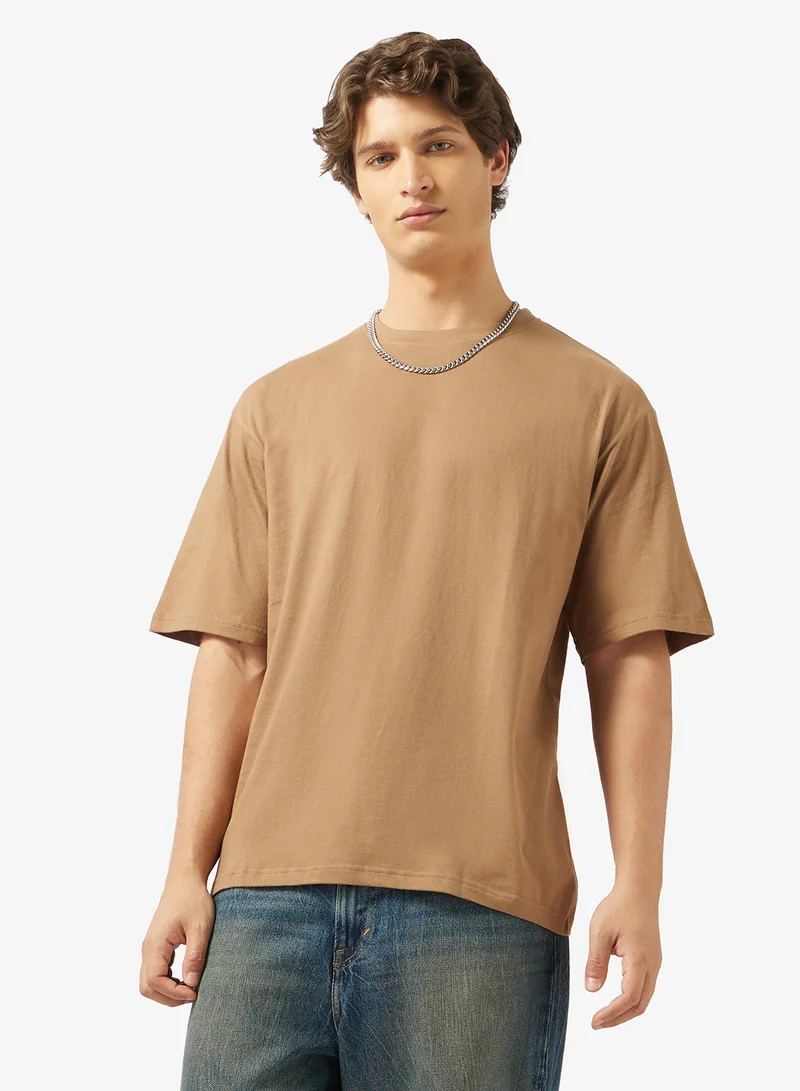 سفنتي فايف بيسيكس عبوة من  تي شيرت كبير الحجم