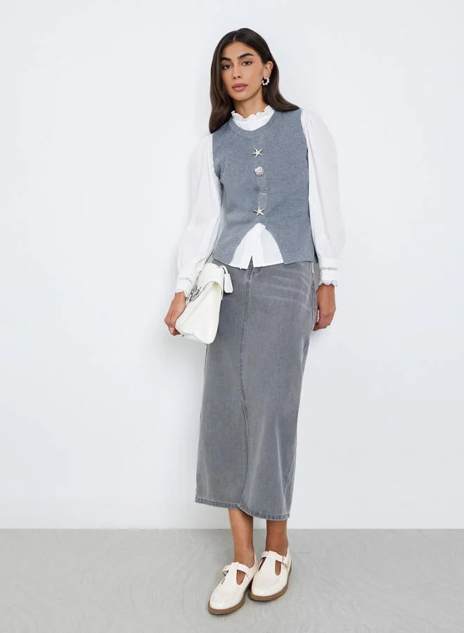 Styli Styli Grey Knit Sleeveless Vest With Metal Accent