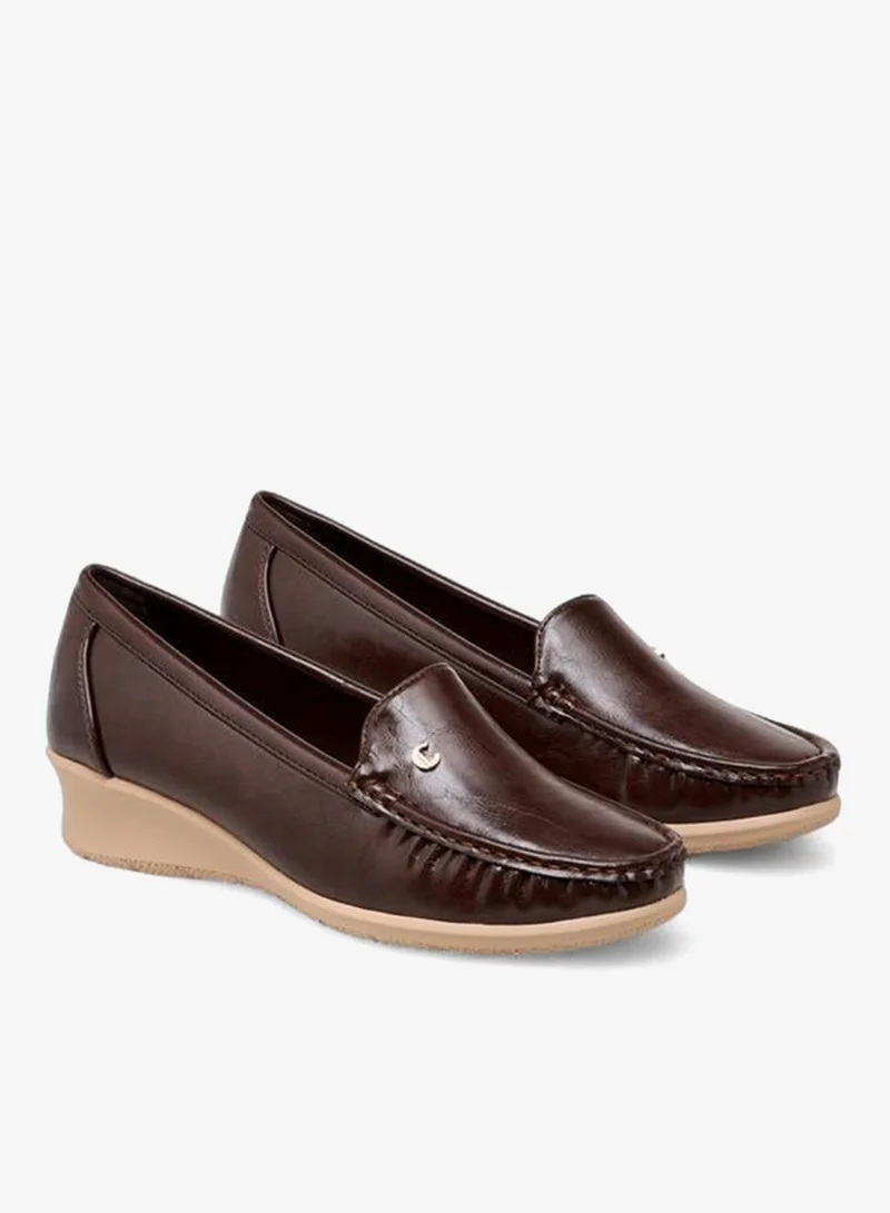 لو كونفورت أحذية لوفر بكعب إسفين مغلق