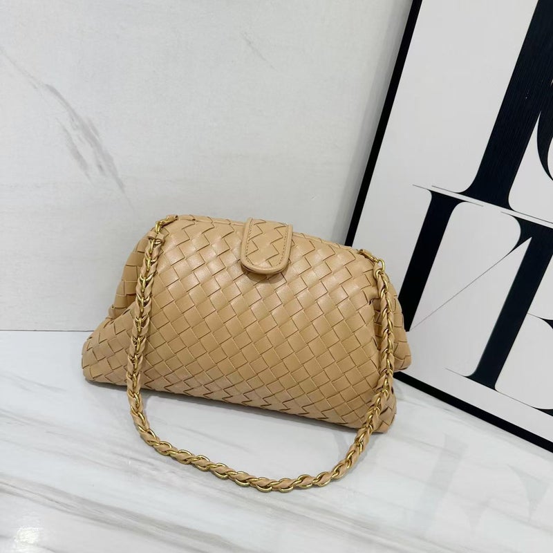 Retro Classic Clip Chain Bag Cowhide Woven Bag Cloud Bag Underarm Shoulder Hand Shell Bag For Dinner - Image 1