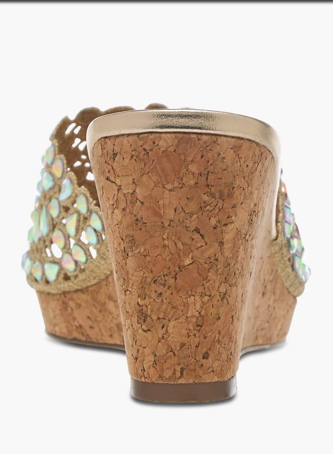 سيليست صنادل نسائية بكعب إسفيني مرصع بإغلاق سهل الارتداء - Image 5