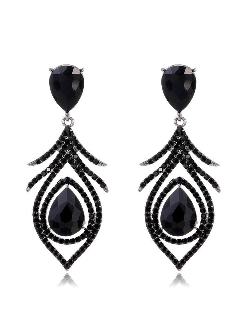 CIMIA Women's fashion crystal earrings. 