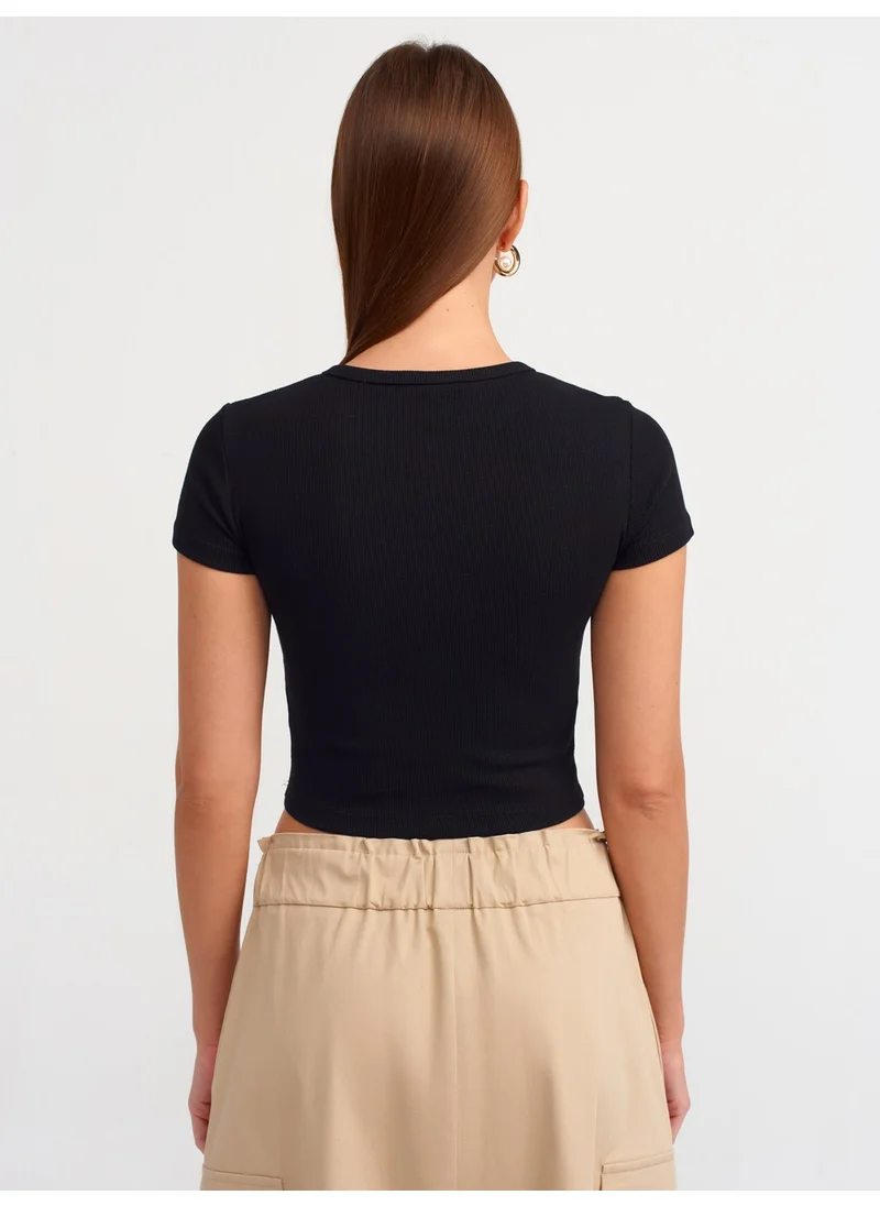 Dilvin 30938 Button Detailed Crop Top-Black