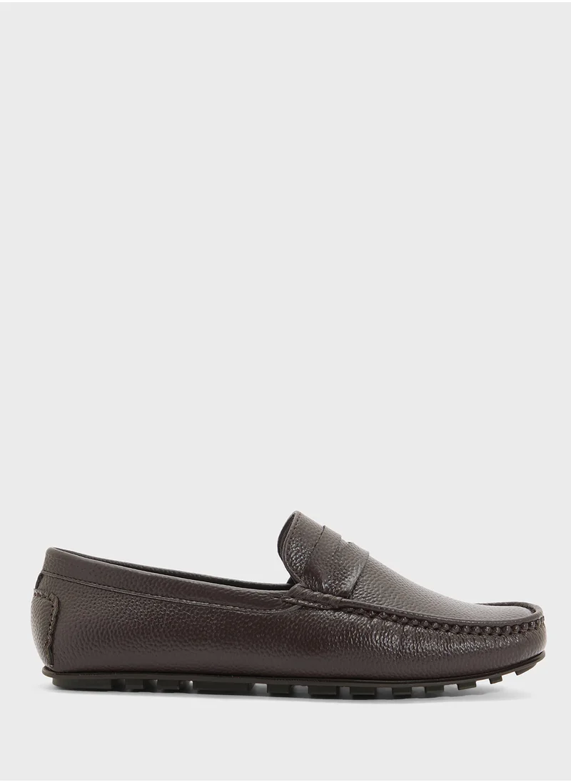 روبرت وود Saddle Details Smart Loafers