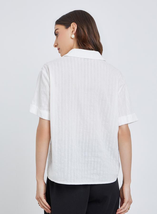 تايك تو قميص نسائي أبيض بأكمام قصيرة ونسيج بارز - Image 4