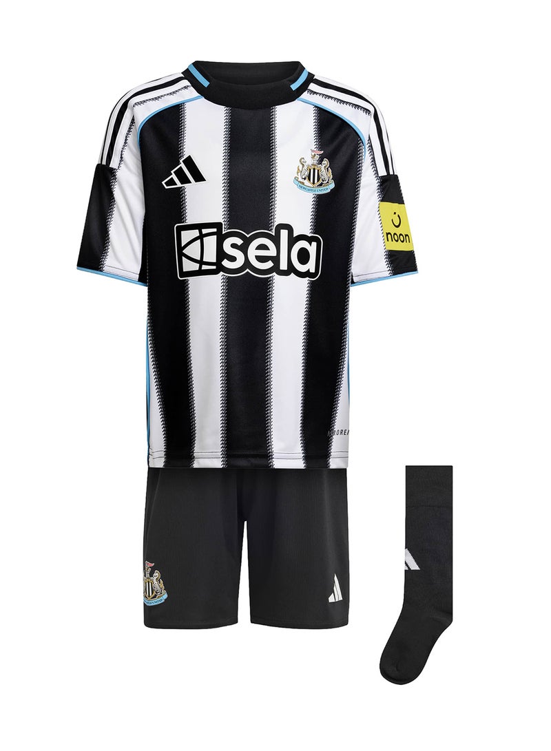 adidas طقم نيوكاسل 24/25 الأساسي للأطفال  - Image 1