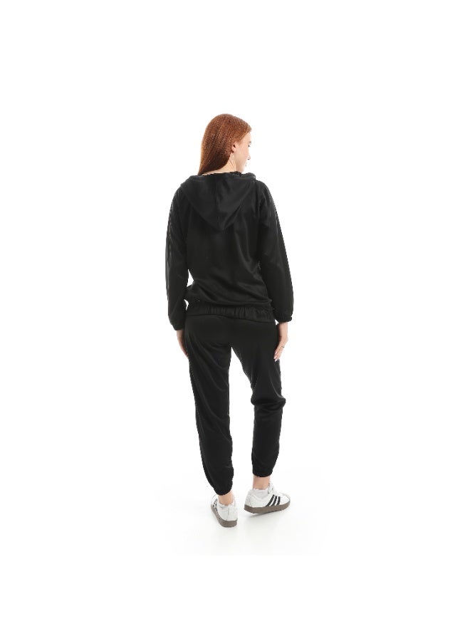 Caesar Women's two-piece tracksuit with front zipper and 4-stripes design - Image 4