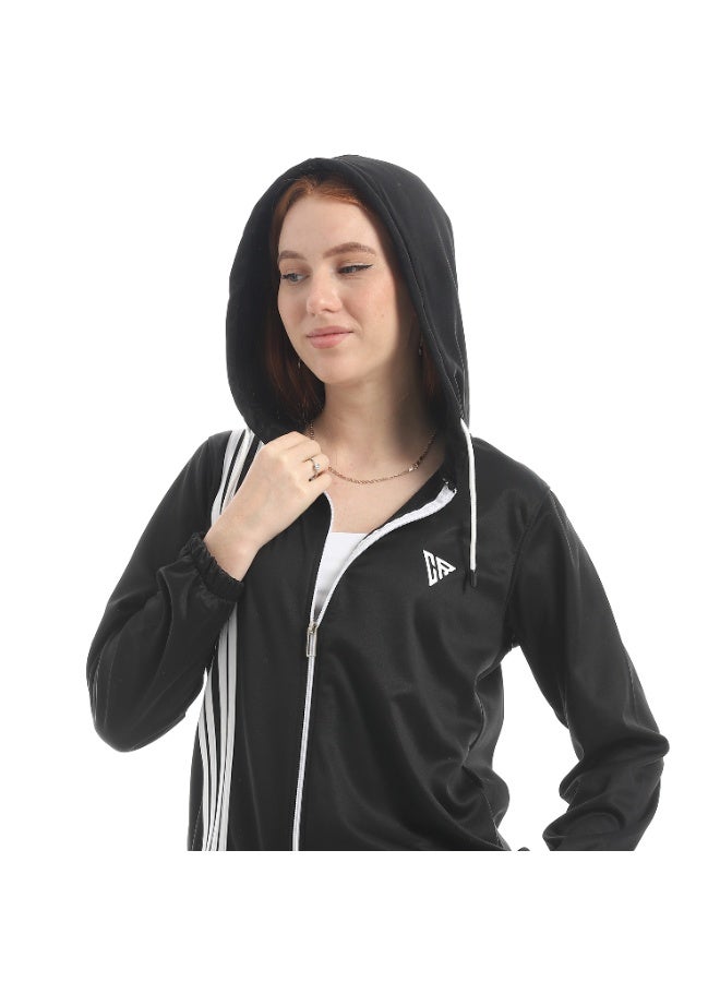 Caesar Women's two-piece tracksuit with front zipper and 4-stripes design - Image 5