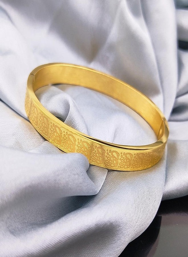 Saiizen Premium Designer Gold-Plated Kada Bracelet Refined and Stylish Accessory - Image 2