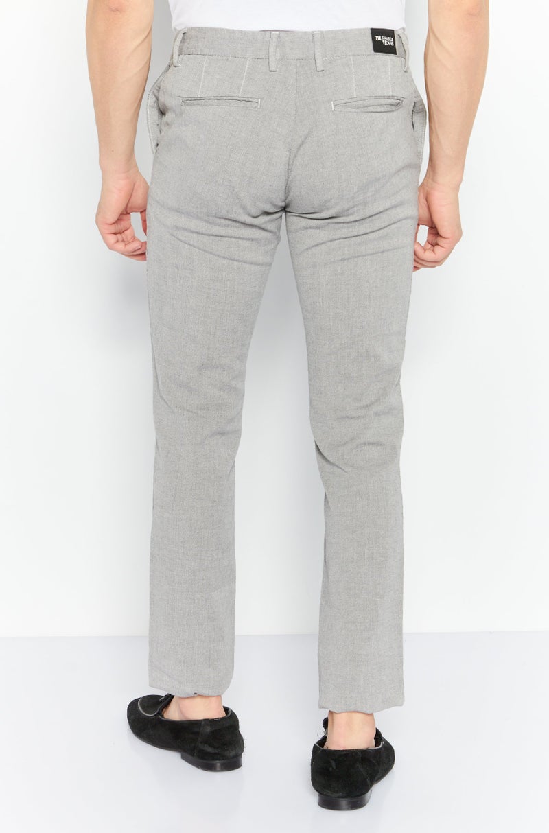 TRUSSARDI بنطلونات تشينو عادية للرجال من ترساردي جينز، رمادي - Image 4