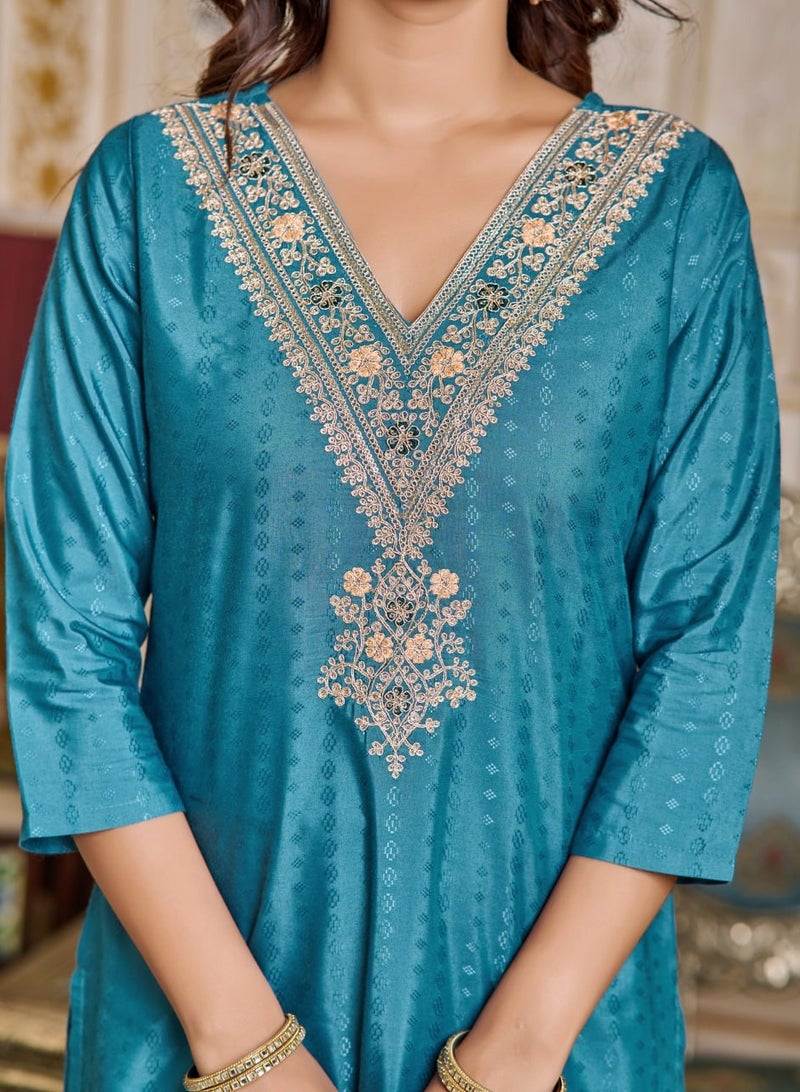Women Chanderi Designer Kurta with Pant and heavy embroidery Dupatta Set  - Image 4
