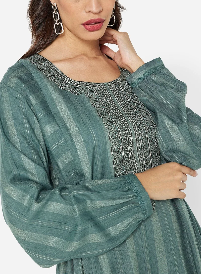 هانا آند سارا PURE VISCOSE RAYON FABRIC WITH SILVER COMPUTER EMBROIDERY ARABIC JALABIYA