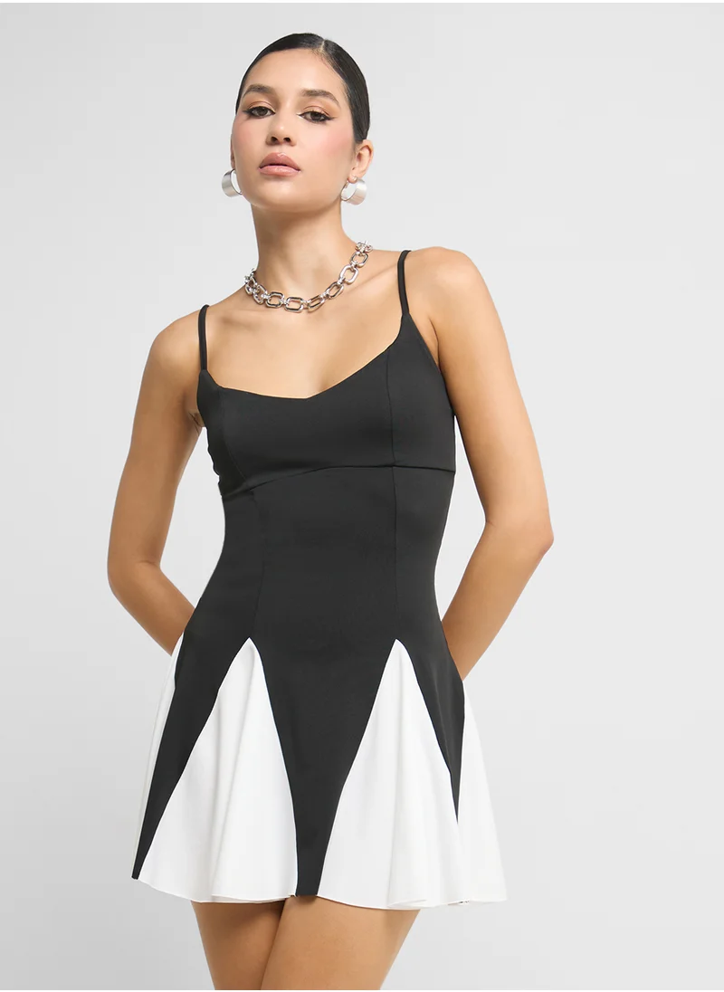 Ginger Strappy Monochrome Colorblock Dress