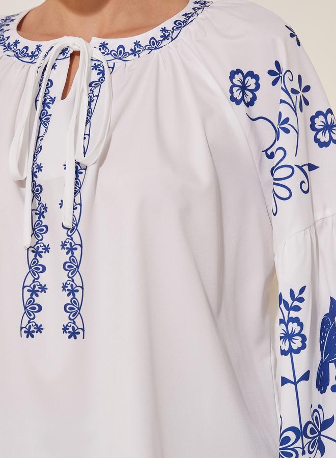 تايك تو بلوزة بأكمام بالون وربطة عنق بطبعة - Image 4