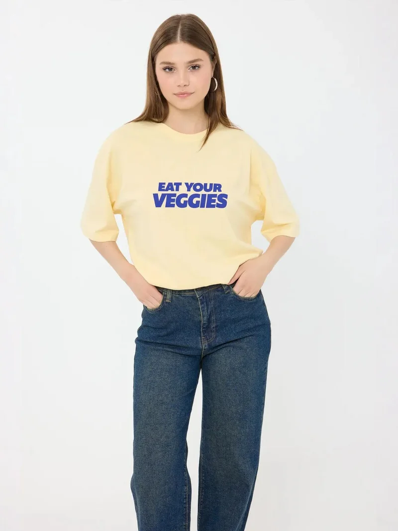 زوبعة تيشيرت مطبوع بياقة مستديرة مقاس كبير