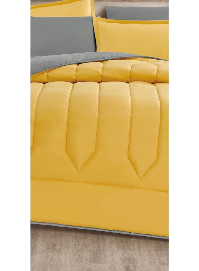 مارك مفرش نفرين ذو طابع وجهين فخم ملكي من خامه المايكروفايبر مقاس 1- لحاف :220*240 سم ، 1- شرشف : 200*200 سم، 2- بيت مخدة : 50 *75سم، 2-خدادية : 45 * 45 سم. - Image 3