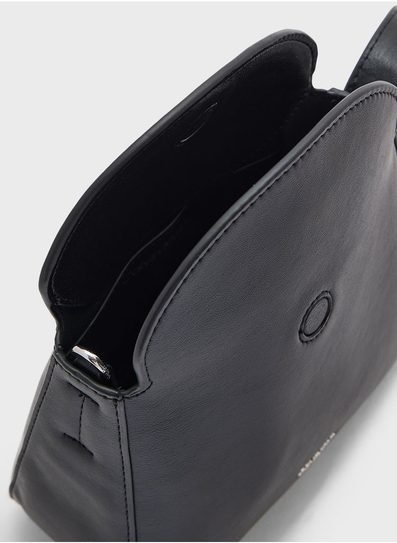 CALVIN KLEIN SOFT SCULPT MINI BAG  - Image 5