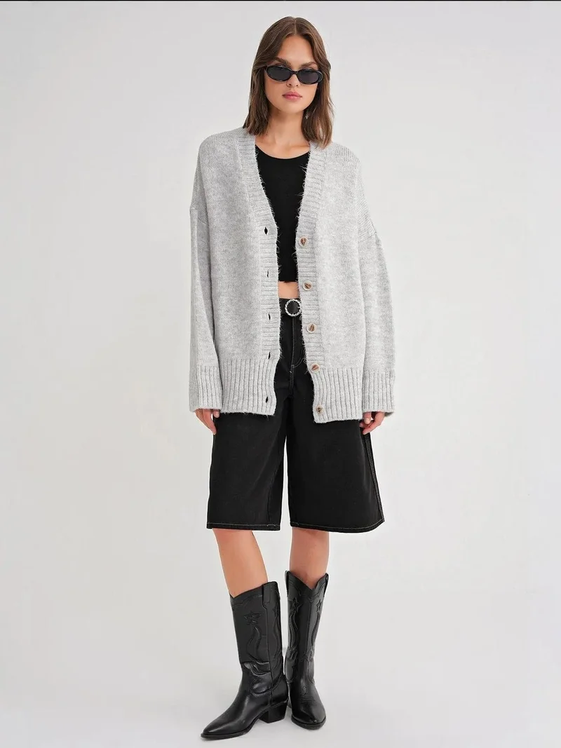 MixRay Mixray Buttoned V-Neck Ribbed Knit Cardigan