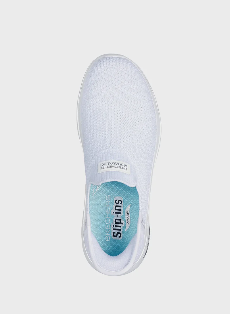 SKECHERS Go Walk Arch Fit 2.0