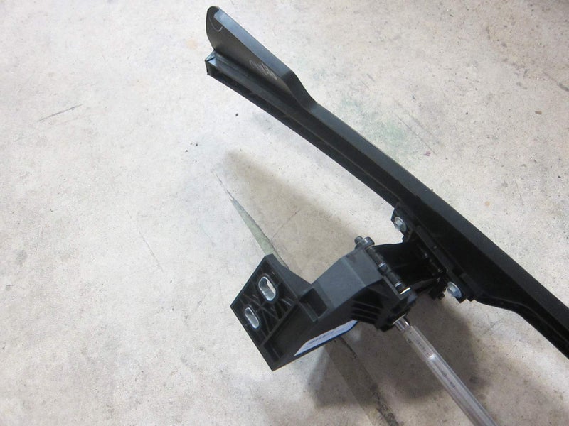 Mopar 2019-2020 Ram 1500 DT (New Body Style) Front Air Dam W/actuator New Mopar OEM - Image 4