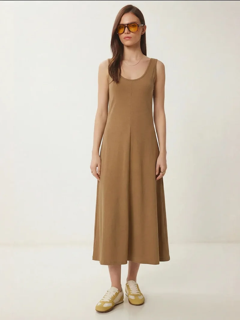 السعادة في إسطنبول ISTANBUL U Collar Midi Dress