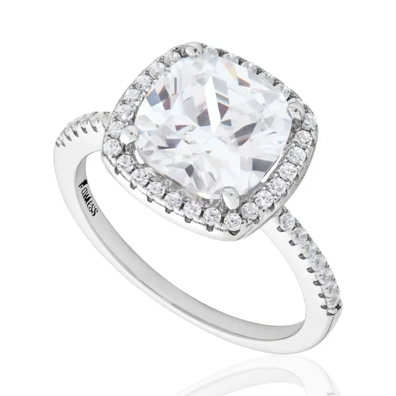 BUCKLEY LONDON BUCKLEY LONDON THE FLAWLESS COLLECTION - CUSHION SOLITAIRE RING