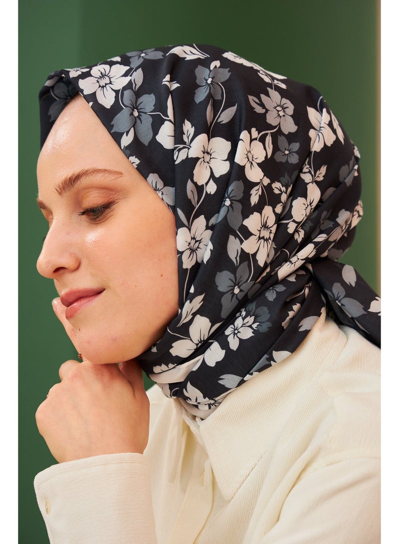 شال حجاب ناعم من مزيج القطن بنقشة زهور صغيرة - Image 2