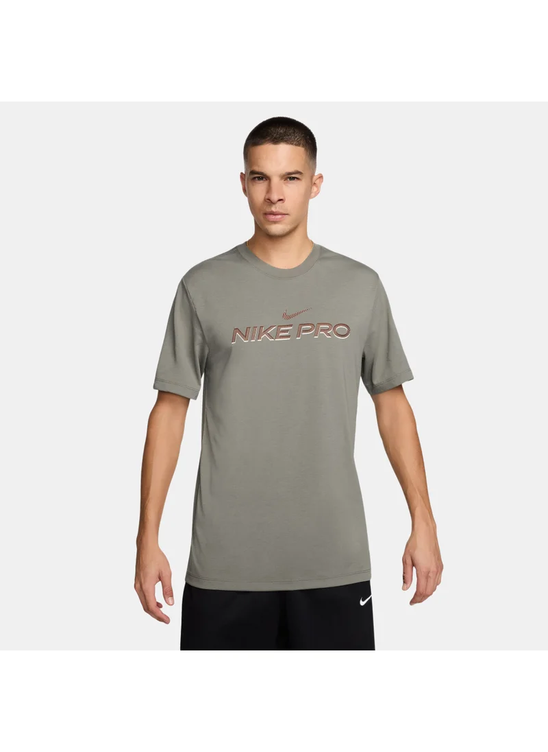 Nike Men’s Dri-FIT Training T-Shirt