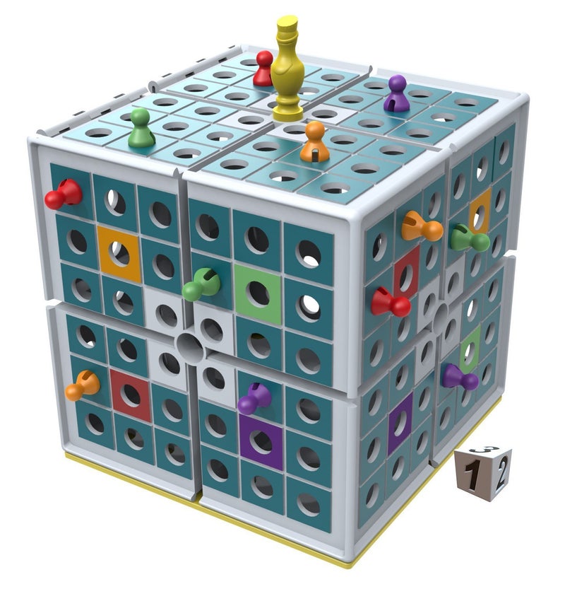 PlaSmart Squashed 3D Strategy Board Game - Image 2