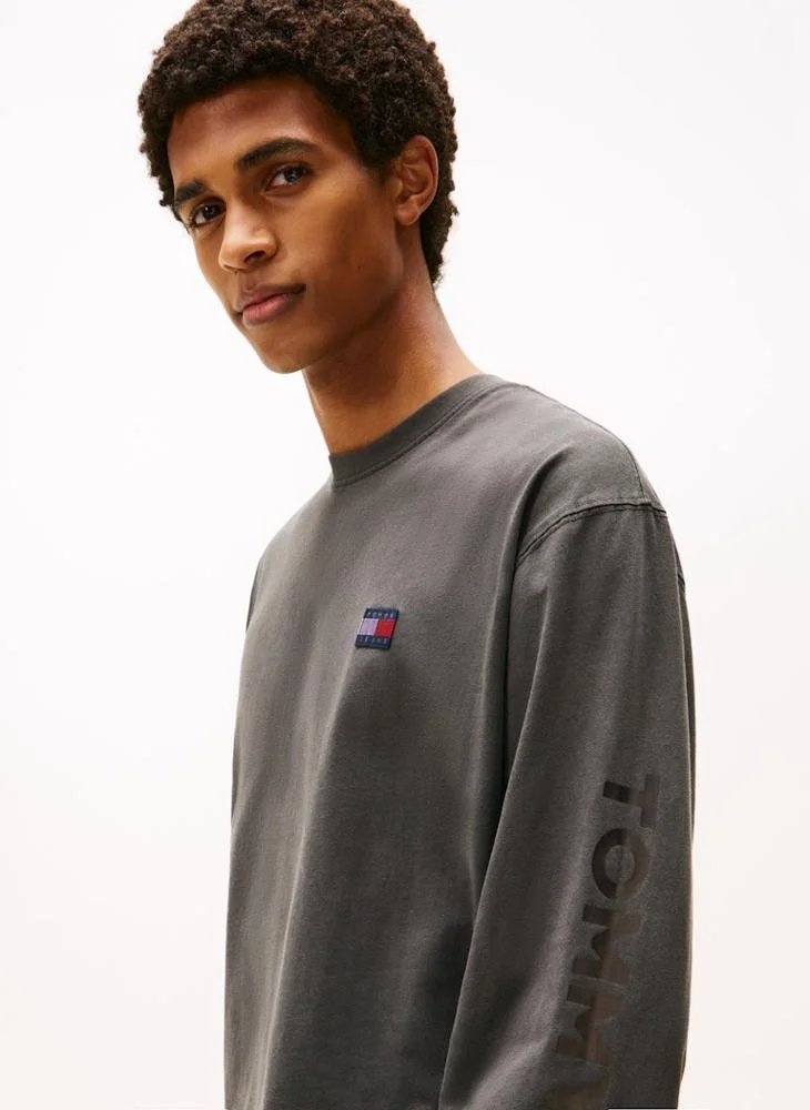 TOMMY JEANS Classic Relaxed Long Sleeve T-Shirt